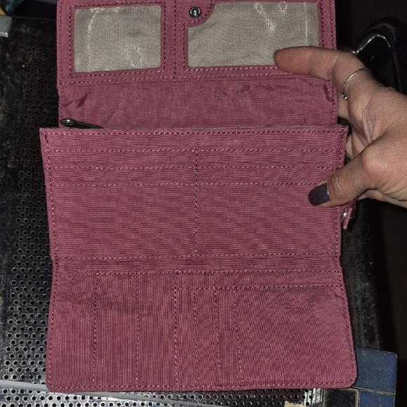 NWOT Kipling Mauve Wallet - Picture 2 of 4